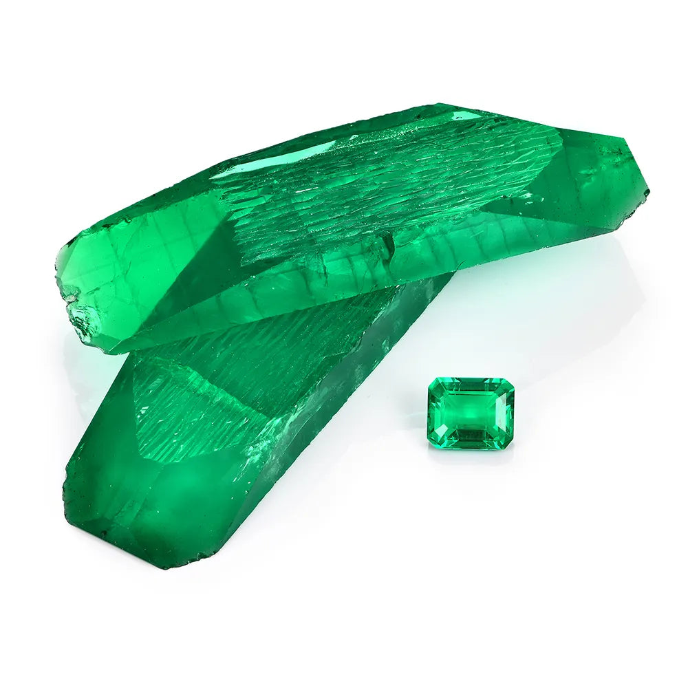 Green Columbian Emerald Loose Gemstone. Lab-Grown Emerald.