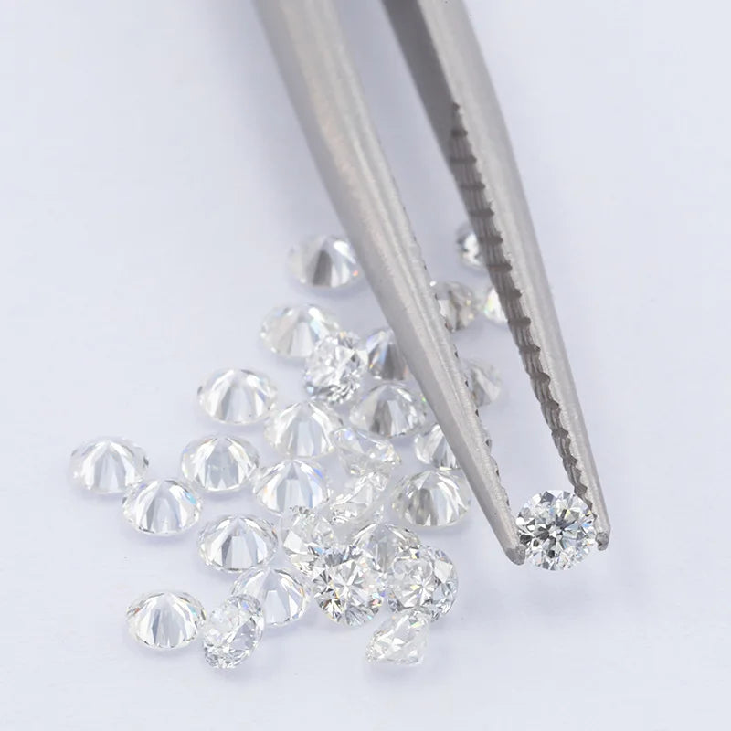 Loose Diamonds. Sall Sizes Stones. Round Brilliant Cut. 0.9mm To 3mm.