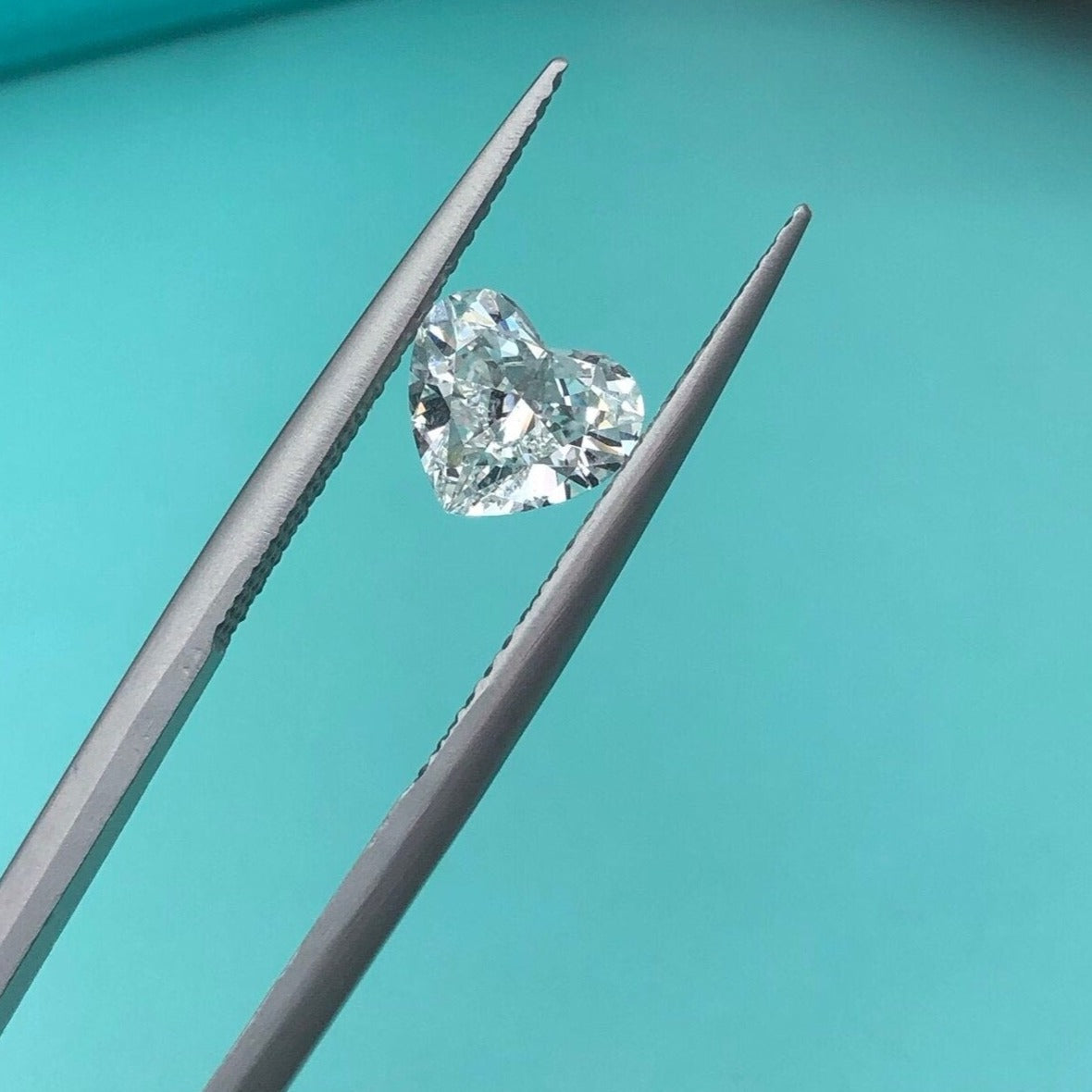 1.0 to 3.0 Carat. Heart Shape. Lab-Grown Diamonds