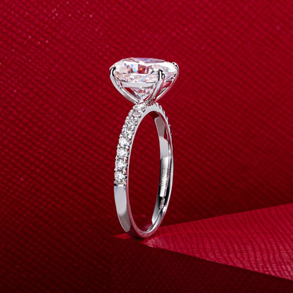 14K Gold 3ct Oval Cut D Color Moissanite Engagement Ring. Luxury