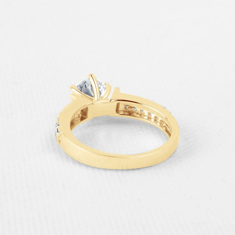 Women's 10K Gold 1.20ct Moissanite Engagement Ring.