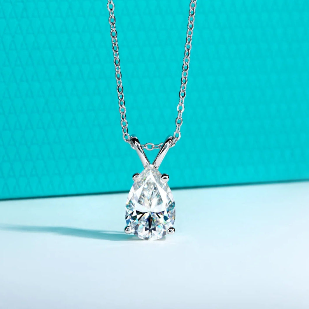Elegant Pear Cut Moissanite Pendant Necklace (2ct – 5ct Options) Luxury