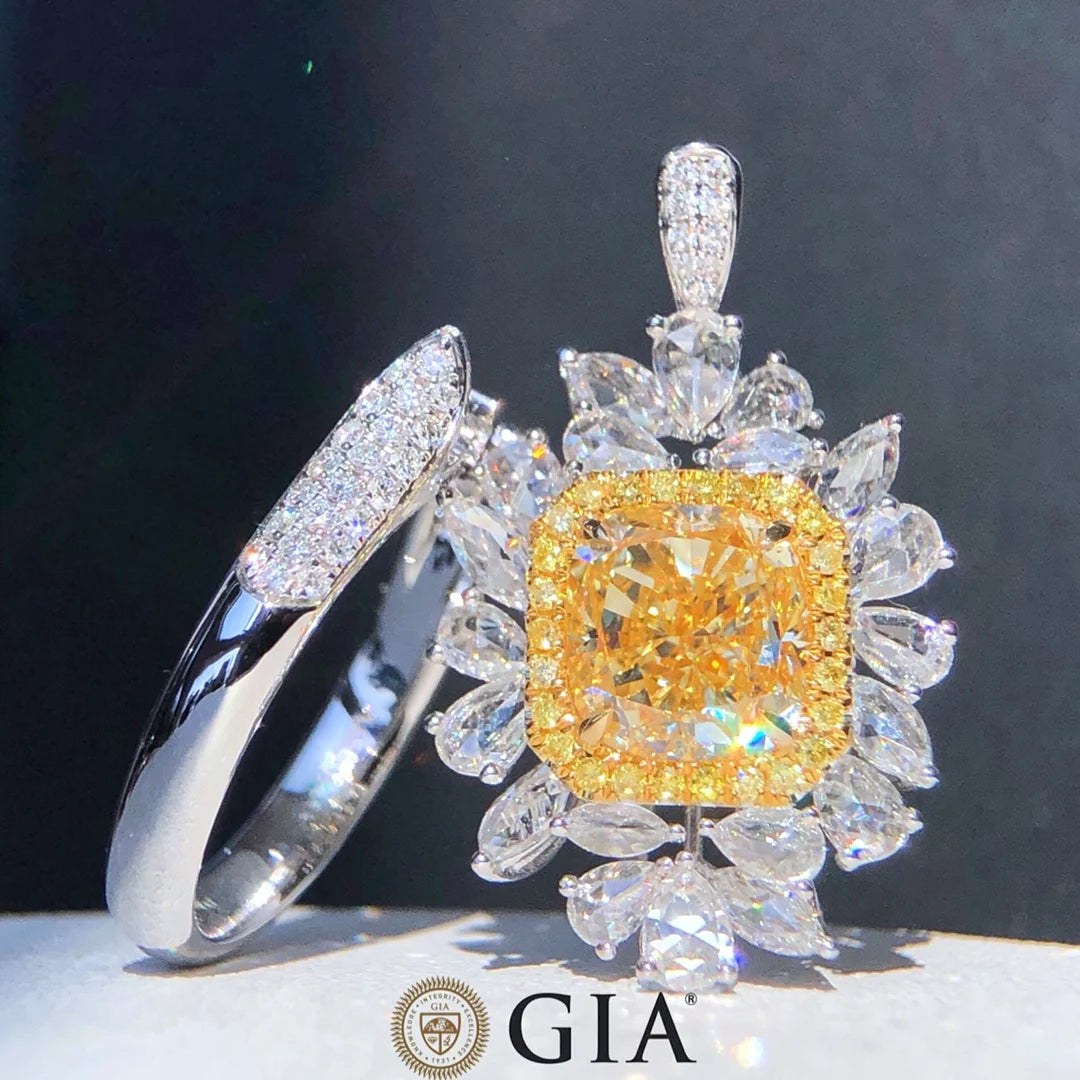 Luxury Diamond Engagement Rings. 3.00 Carat Fancy Yellow Diamond.