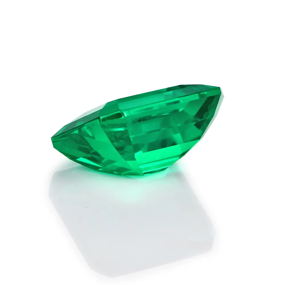 Green Columbian Emerald Loose Gemstone. Lab-Grown Emerald.