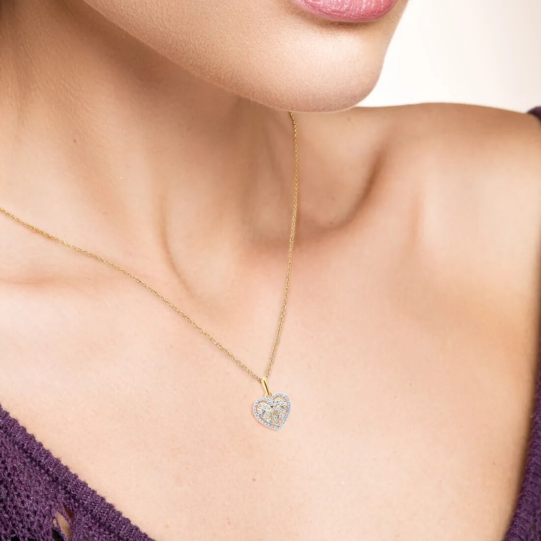 Heart Shaped Diamond Pendant. 14K Yellow Gold.