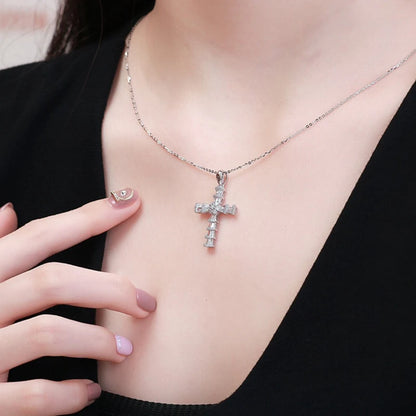 Natural Diamond Cross Necklace. 0.60 Carat. Diamond Jewelry. 18K Gold.