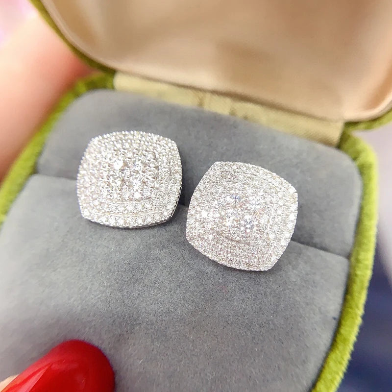 Elegant Diamond Earrings. 1.60 Carat. Au750.