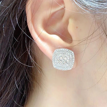 Elegant Diamond Earrings. 1.60 Carat. Au750.