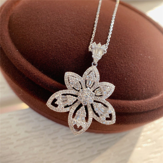 Flower Shaped Diamond Pendant Necklace. 1.20 Carat Natural Diamonds.