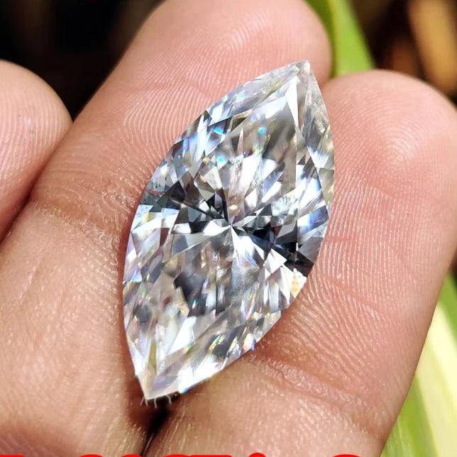 Huge Moissanite Gems 10–30 Carat – Oval, Emerald & More.