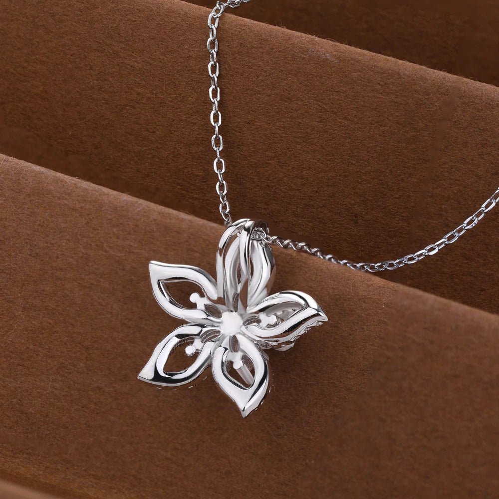 Luxury Flower Moissanite Pendant Necklace gold plated 