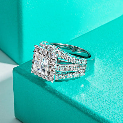 Princess Cut Moissanite Engagement Ring – Elegant Bridal Jewelry. Elegant Moissanite ring