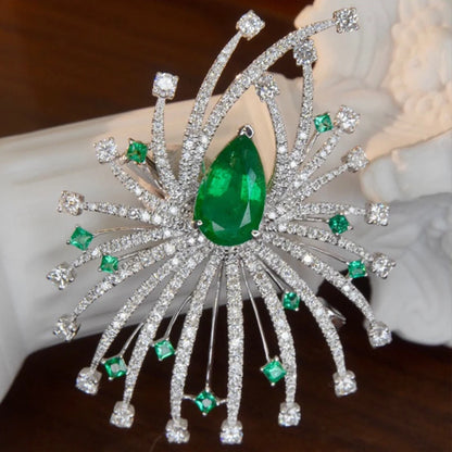 Emerald & Diamond Luxury Brooch and Necklace. 18K White Gold.