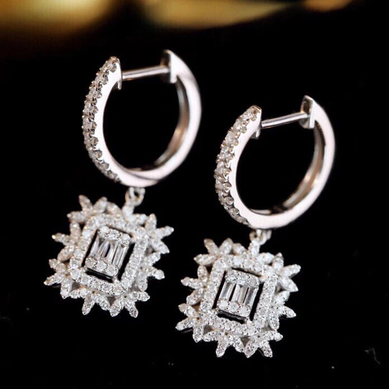 Luxury Natural Diamond Earrings - 0.60ct - 18K White Gold.
