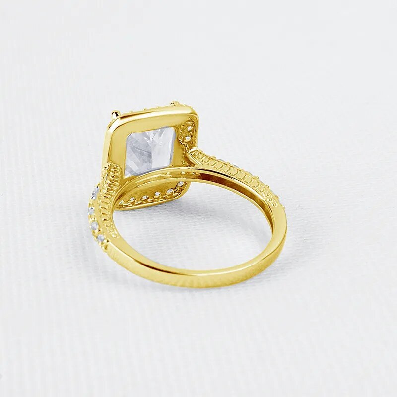 Luxury Moissanite Engagement Gold Rings. 4.0 Carat. Radiant Cut. D VVS1.
