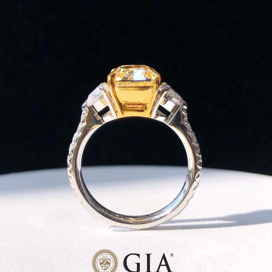 Luxury Diamond Engagement Rings. 4.02 Carat Fancy Yellow Diamond.