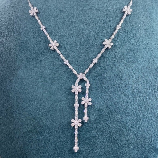 Luxury Diamond Necklace. 4.20 Carat Natural Diamonds.