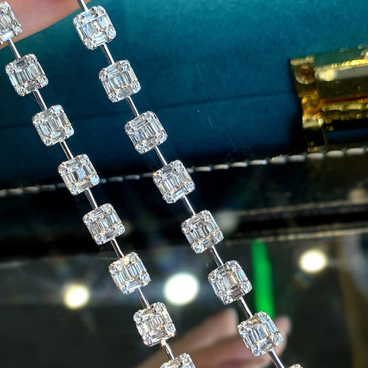 Diamond Bracelet. 2.40 Carat. Natural Diamond Jewelry. 18K Gold.
