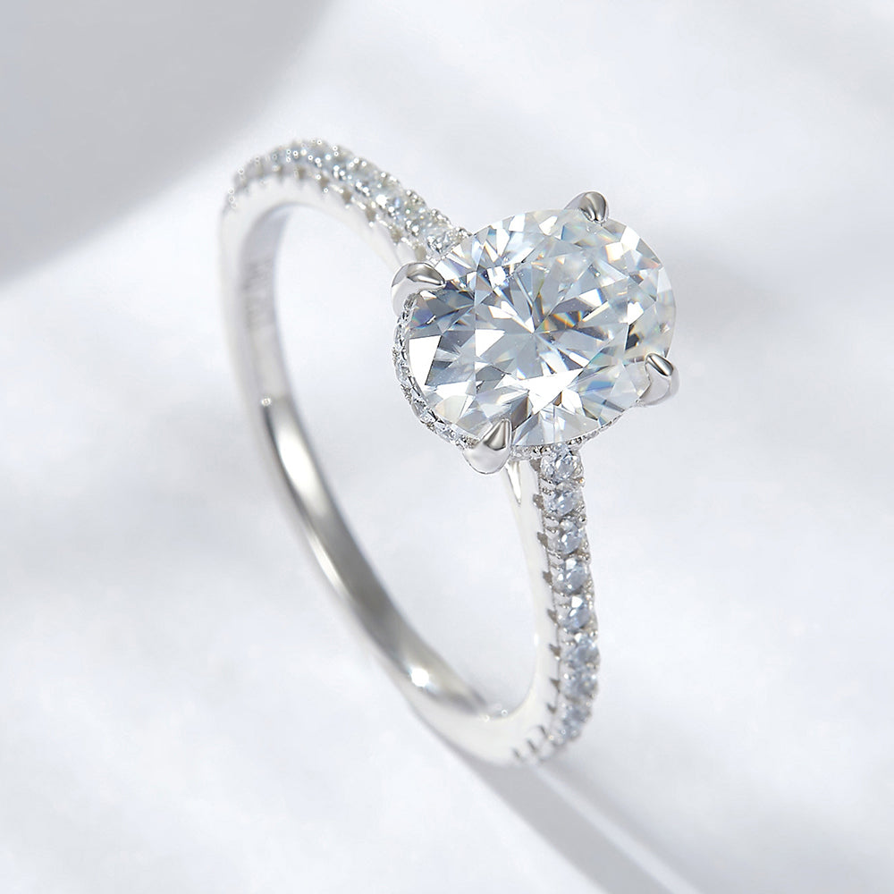 Oval Cut. Luxury Full Moissanite Engagement Rings. 2.0 Carat. D VVS1.