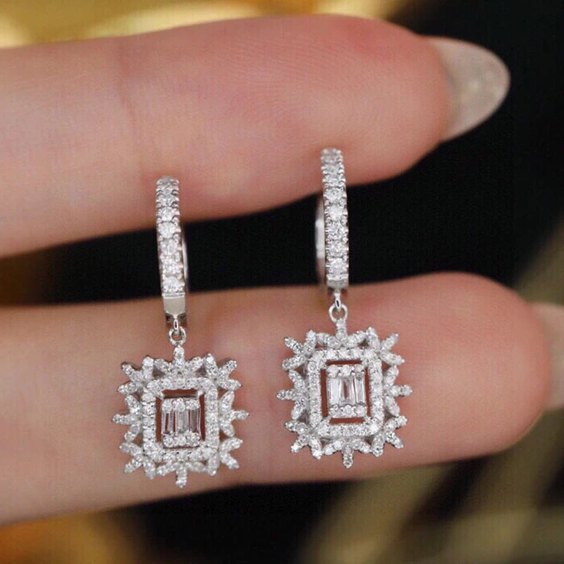 Luxury Natural Diamond Earrings - 0.60ct - 18K White Gold.
