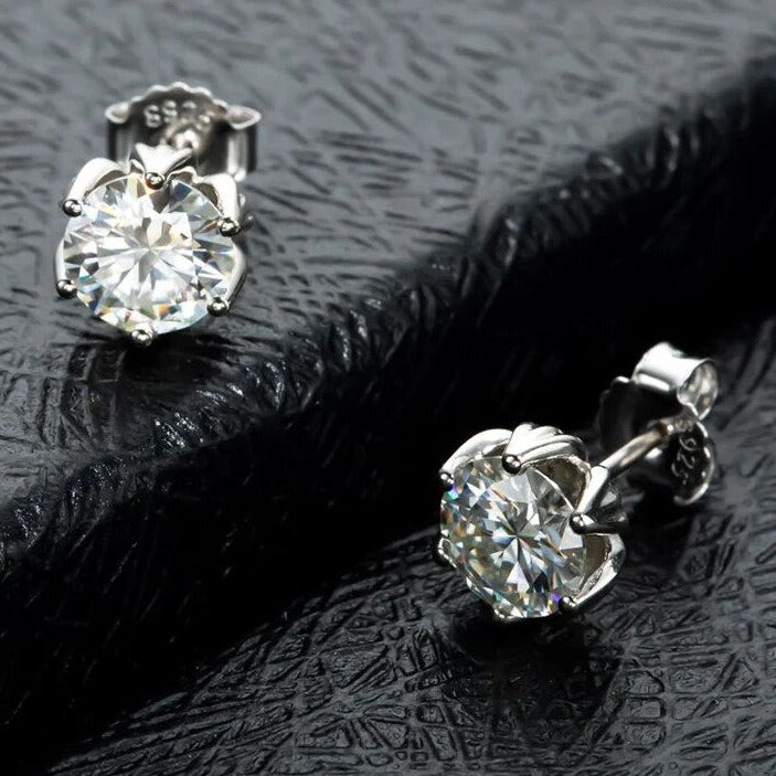 Elegant Moissanite Stud Earrings For Women. 1.0 Carat. D VVS1.