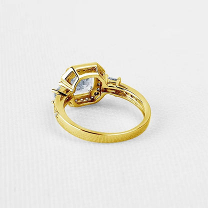 Luxury Gold Moissanite Engagement Rings. 2.0 Carat. Cushion Cut.