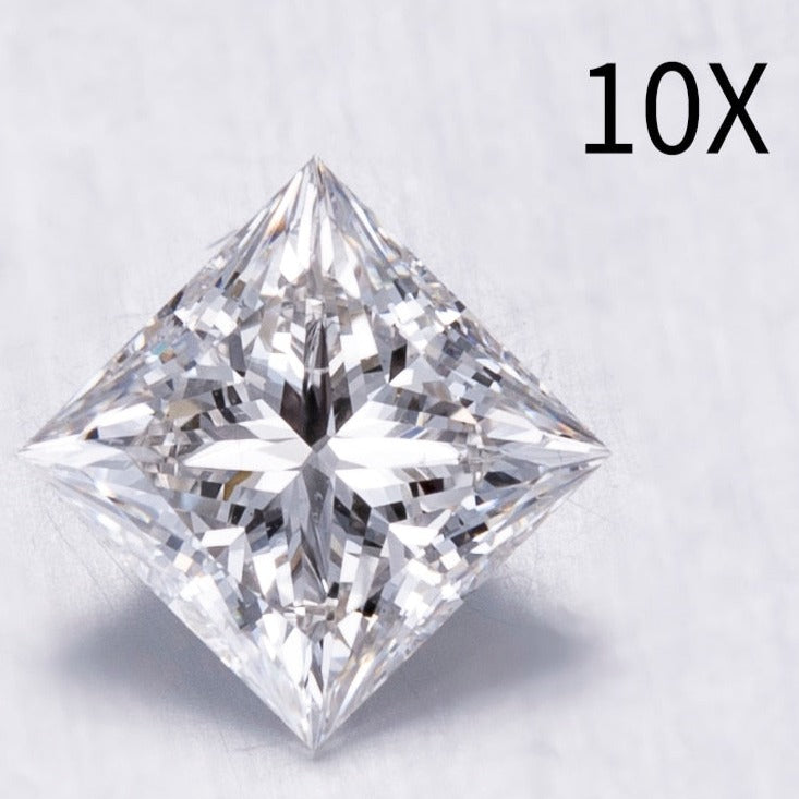 Loose Diamond. Princess Cut. 0.72 Carat E VS1. IGI Certificate.