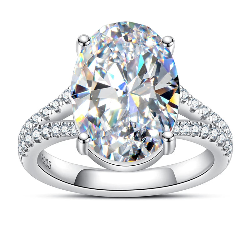 Luxury 8.0 Carat Moissanite Diamond Engagement Ring.