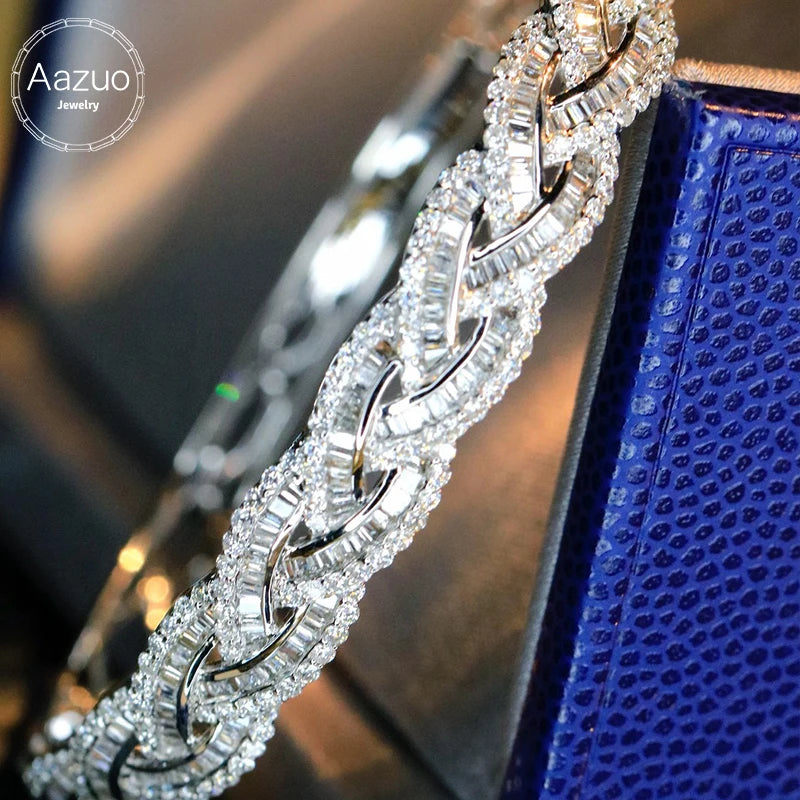 Luxurious Natural Diamond Bangle. Total 2.70 Carat.