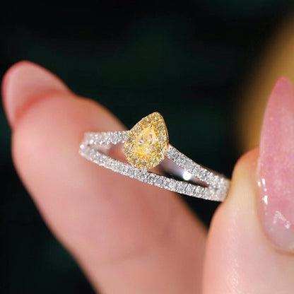 Yellow and White Natural Diamond Engagement Rings. 18K White Gold.