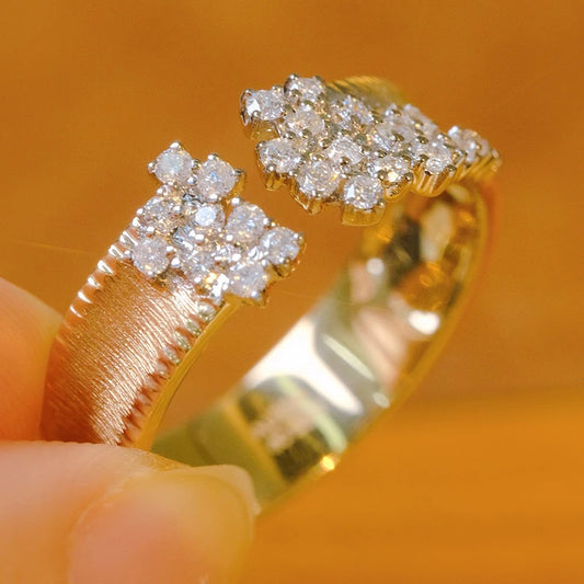 Elegant Diamond Rings. 0.35 Carat. Au750.