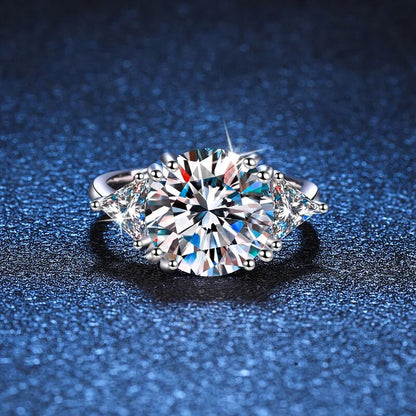 Luxury Moissanite Diamond Engagement Rings. 5.0 Carat. D VVS1.