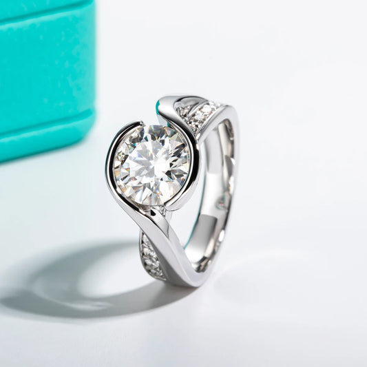 Buy Moissanite Engagement Rings. 3.0 Carat. Round Shape.