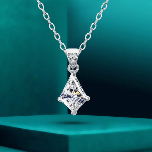 2.0 Carat Moissanite Diamond Pendant Necklaces. 18K Gold Plated Silver