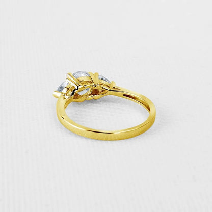 Elegant Gold Engagement Rings. 0.80 Carat Genuine Moissanite. D VVS1.