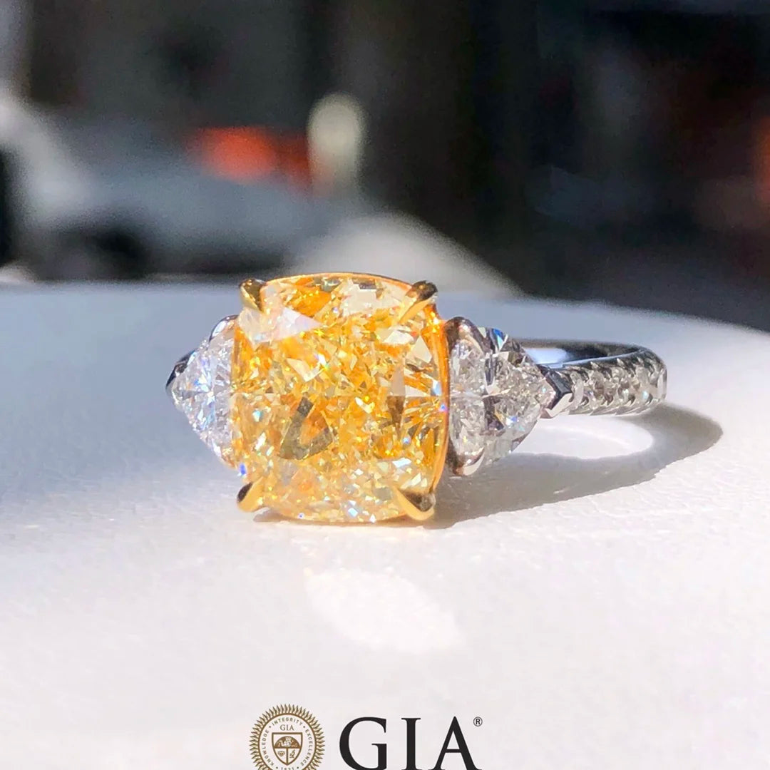 Cushion Cut Bague Diamant Jaune Prix Bague De Fiançailles En