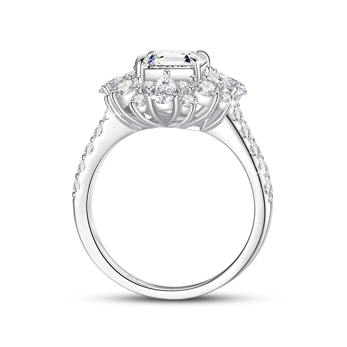 Luxury Moissanite Engagement Ring - 7*9mm 3.0 Carat Emerald Cut.
