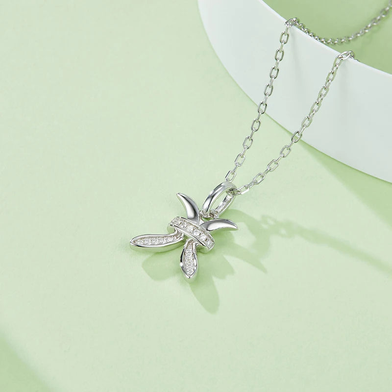 Elegant Zodiac Necklace with D Color VVS1 Moissanite Pendant
