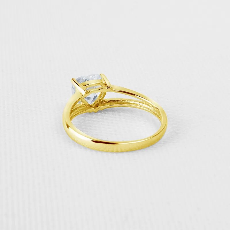 Heart-Shaped Moissanite Engagement Gold Rings. 1.20 Carat D VVS1.