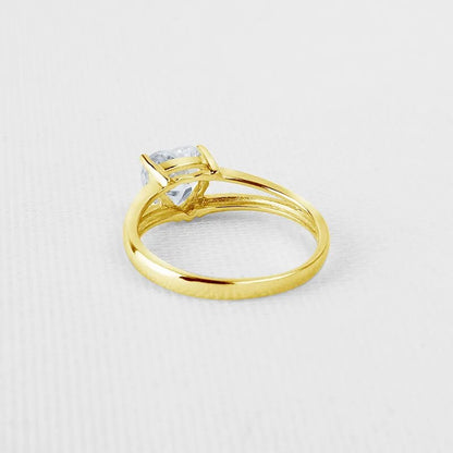 Heart-Shaped Moissanite Engagement Gold Rings. 1.20 Carat D VVS1.