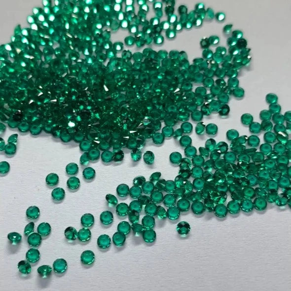 Loose Emeralds. 0.8mm to 3.0 mm. Round Shape. Lab-Grown Emerald Gemstones.