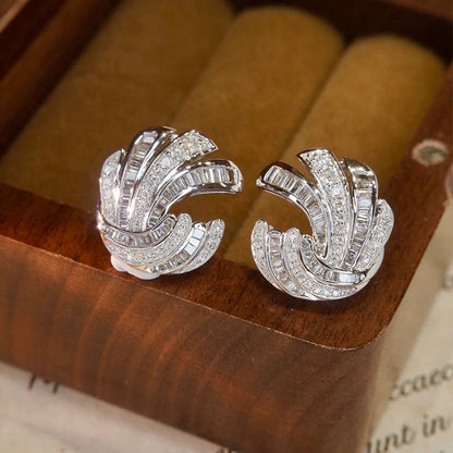 Luxury Diamond Earrings. 0.80 Carat. Natural Diamond jewelry.