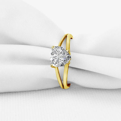 Heart-Shaped Moissanite Engagement Gold Rings. 1.20 Carat D VVS1.