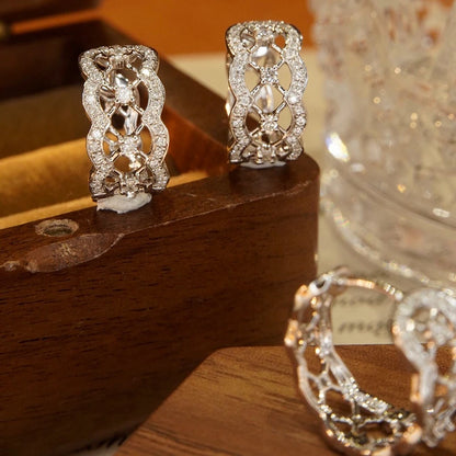 Diamond Earrings. 18K White Gold. 0.40 Carat. Diamond Jewelry.