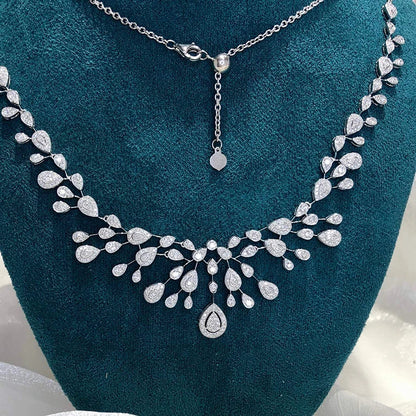 Luxury Diamond Necklace. Sparkling Natural Diamond Jewelry. 3.50 Carat.