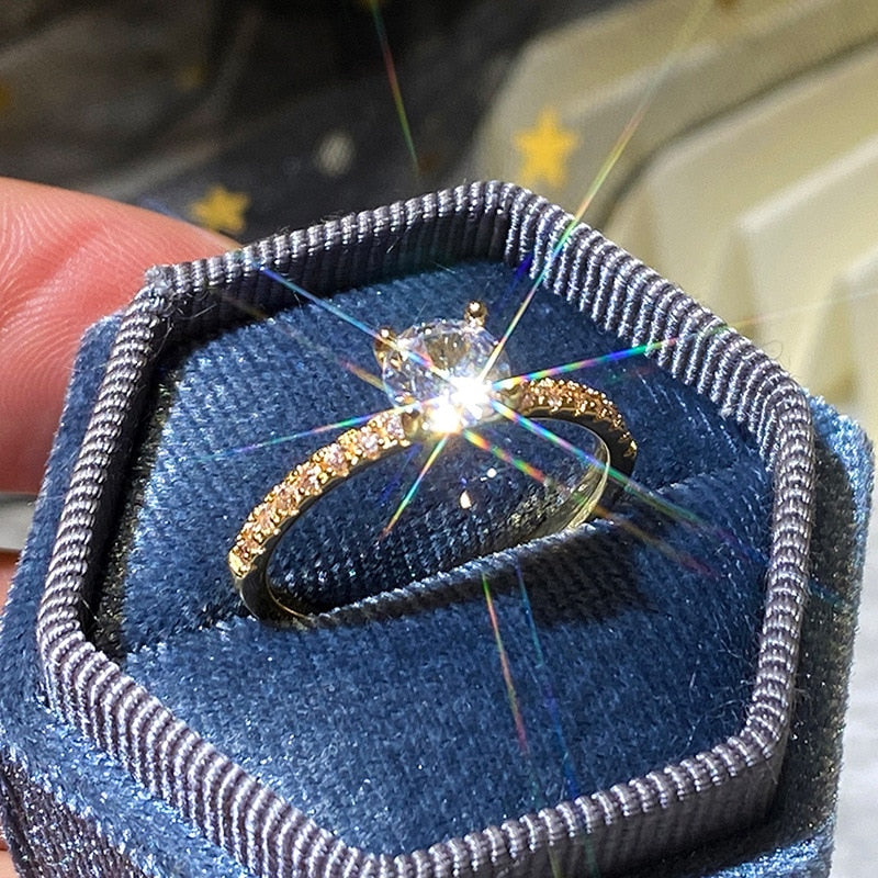 Elegant Moissanite Engagement Rings. 0.80 Catay D VVS1.