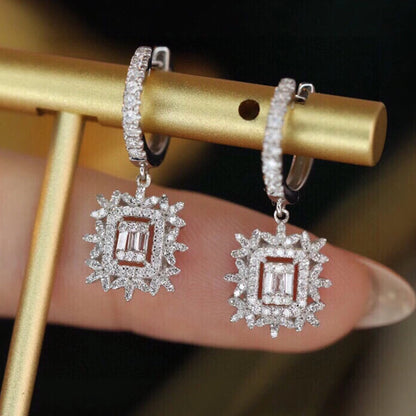 Luxury Natural Diamond Earrings - 0.60ct - 18K White Gold.
