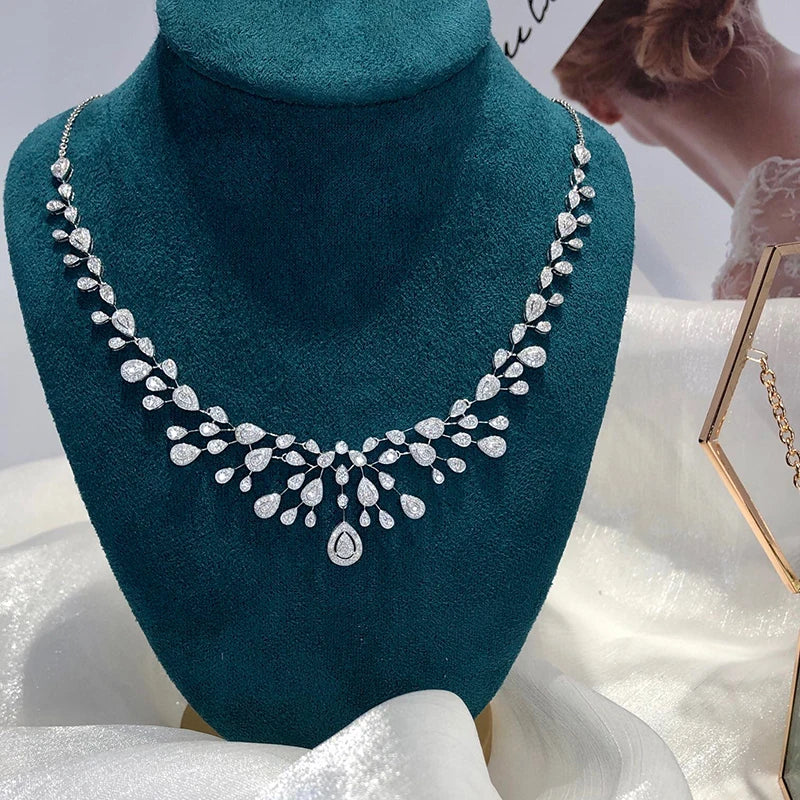 Luxury Diamond Necklace. Sparkling Natural Diamond Jewelry. 3.50 Carat.