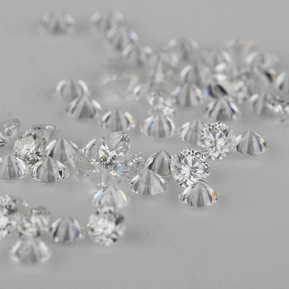 Moissanite en vrac de taille ronde cultivée en laboratoire. 5 pièces. Vente en gros.