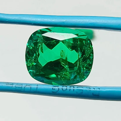 Colombia Emerald. Rectangle Cushion Shape. Lab-Grown Emerald.